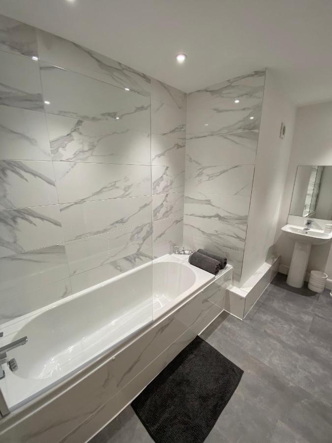 פרת' High Street, Stylish City Centre Apartment, 3 Bed מראה חיצוני תמונה